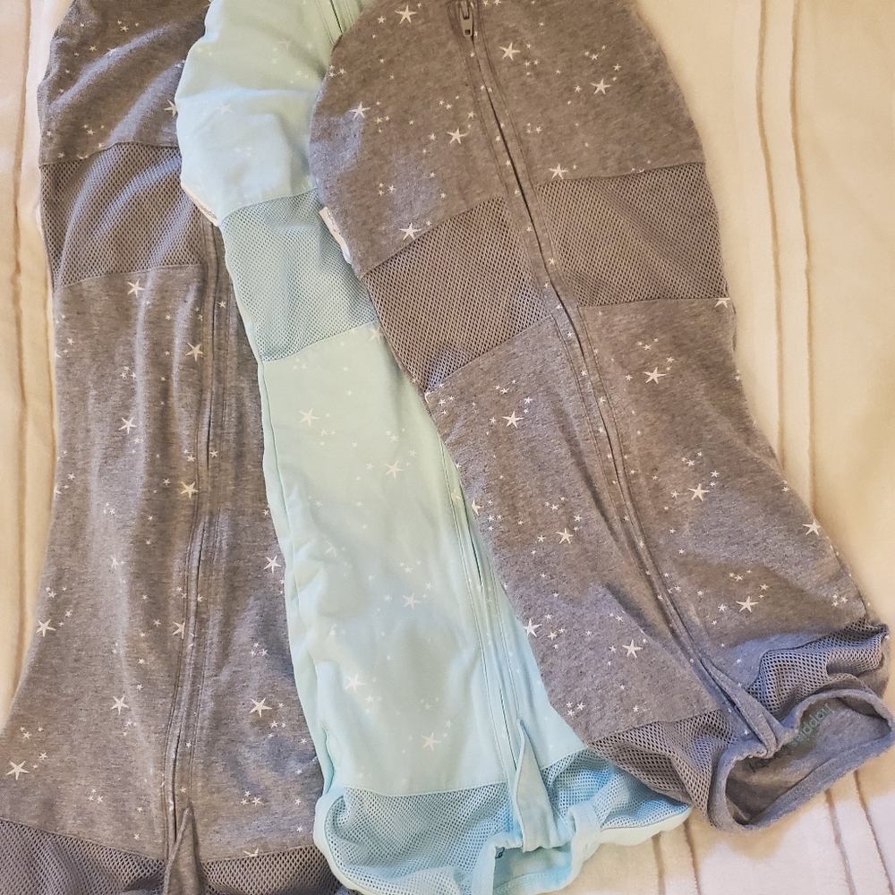 Happiest baby zip swaddle lot of 3